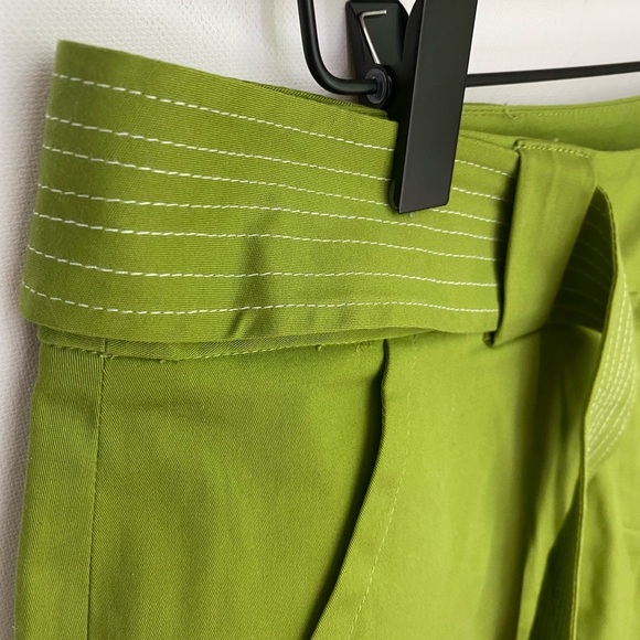 Chelsea & Theodore Belted Shorts, Size 6, NWT - Picture 6 of 10